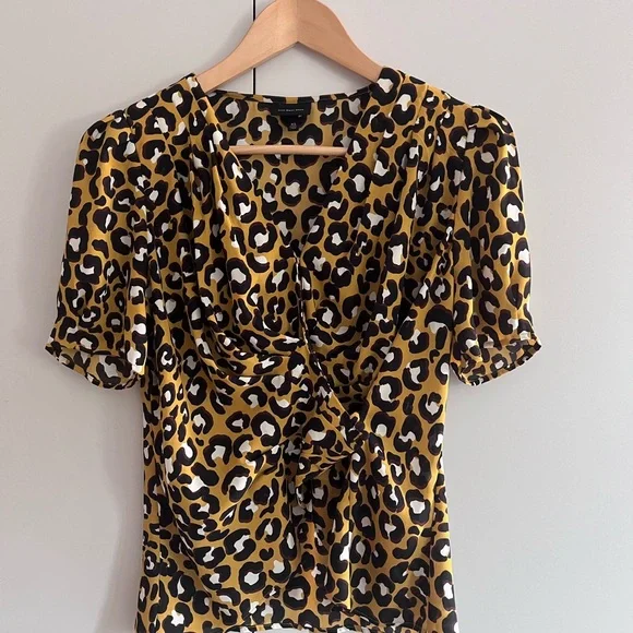 Who What Wear Leopard Print deep v wrap Blouse - Picture 4 of 7